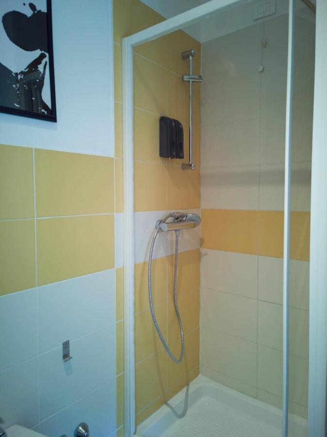 Le Stanze Di Adele Bed & Breakfast L'Aquila Bagian luar foto