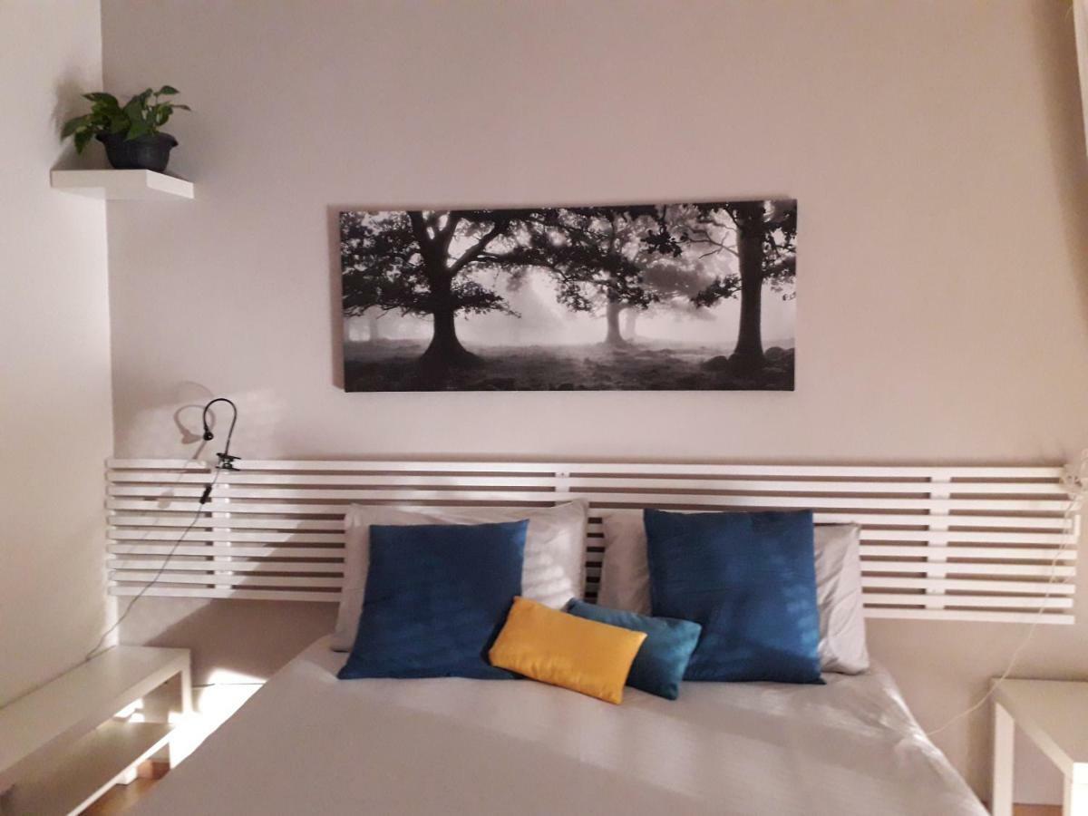 Le Stanze Di Adele Bed & Breakfast L'Aquila Bagian luar foto